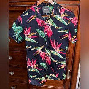 Bonobos Men’s Hawaiian slim fit short sleeve shirt, size small